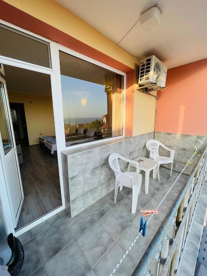 Къща За Гости Kita Hotel Sveti Vlas Ngoại thất bức ảnh